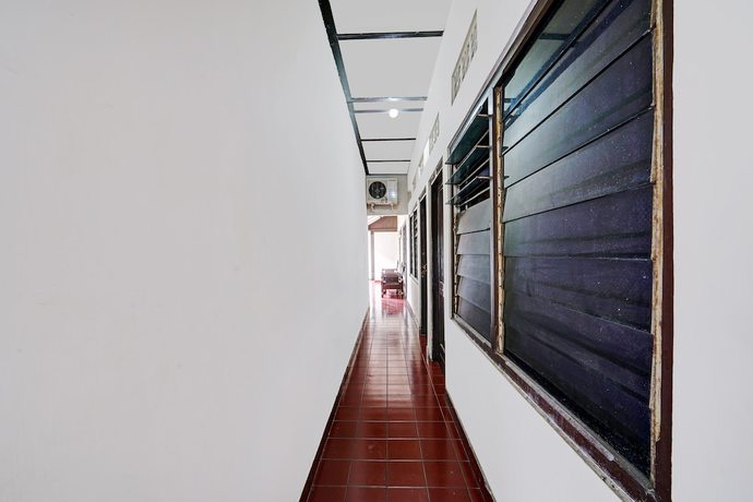 Imagen de los interiores del Hotel OYO 90676 Oryza. Foto 18