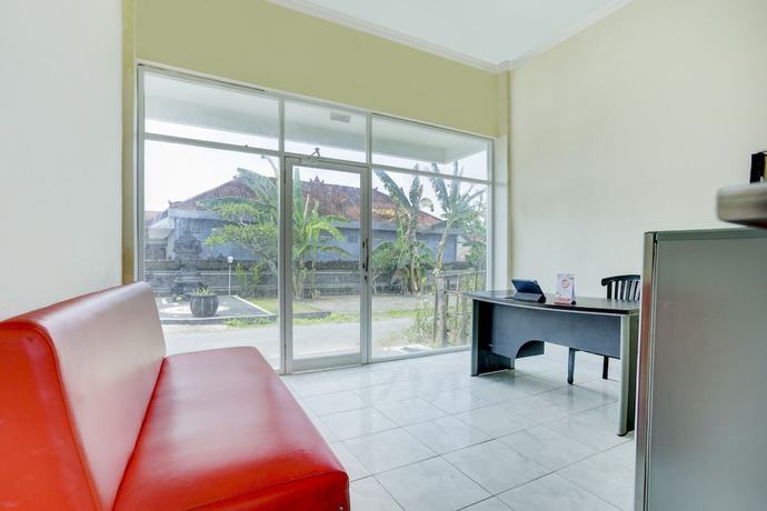 Imagen de los interiores del Hotel OYO 90690 Pondok Dukuh. Foto 15