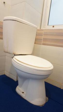 Imagen de la habitación del Hotel OYO 90699 Yellow White Guesthouse Palu. Foto 20