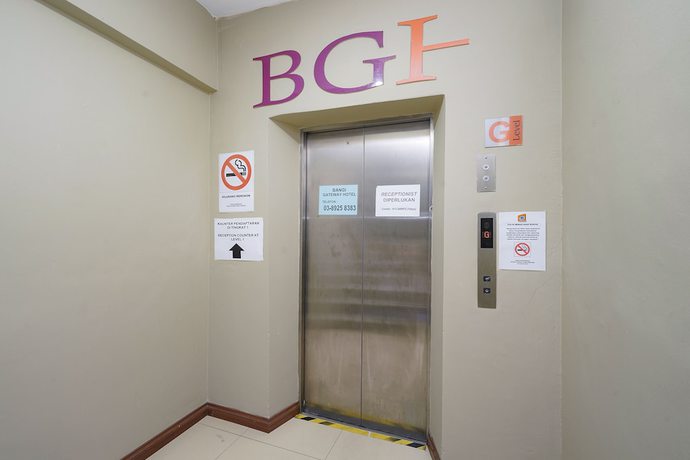 Imagen de los interiores del Hotel OYO 90729 New Bangi Gateway. Foto 19