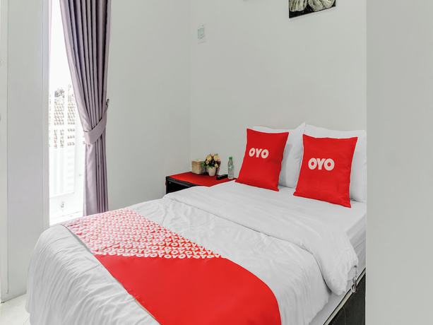 Imagen de la habitación del Hotel OYO 90730 Padekosan. Foto 4