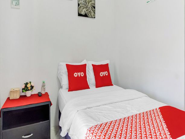 Imagen de la habitación del Hotel OYO 90730 Padekosan. Foto 9