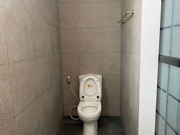 Imagen de la habitación del Hotel OYO 90730 Padekosan. Foto 15