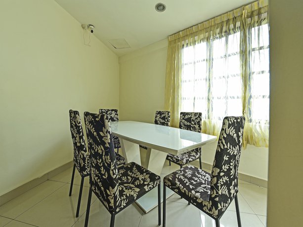 Imagen de los interiores del Hotel OYO 90733 Parkway Inn. Foto 13