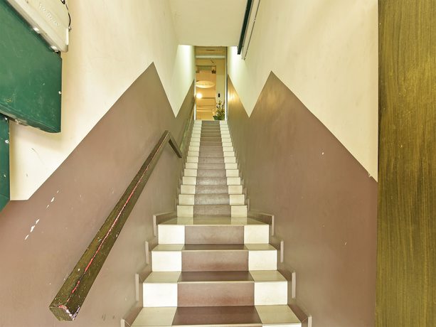 Imagen de los interiores del Hotel OYO 90733 Parkway Inn. Foto 14