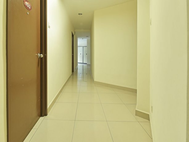 Imagen de los interiores del Hotel OYO 90733 Parkway Inn. Foto 15