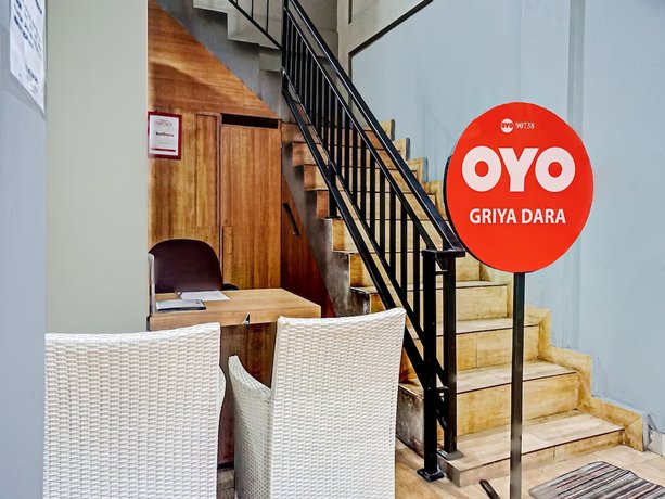 Imagen de los interiores del Hotel OYO 90738 Griya Dara. Foto 20