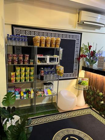 Imagen de los interiores del Hotel OYO 90762 Fs Dimensi. Foto 18