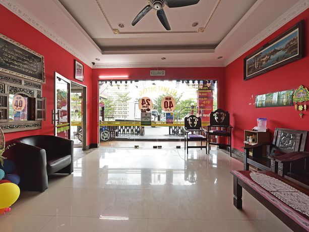 Imagen de los interiores del Hotel OYO 90792 Hezza Inn. Foto 18