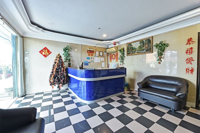 Imagen de los interiores del Hotel OYO 90806 Rumah Tumpangan Laut Selatan. Foto 18