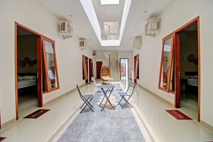 Imagen de los interiores del Hotel OYO 90820 Madania Guesthouse Syariah. Foto 14