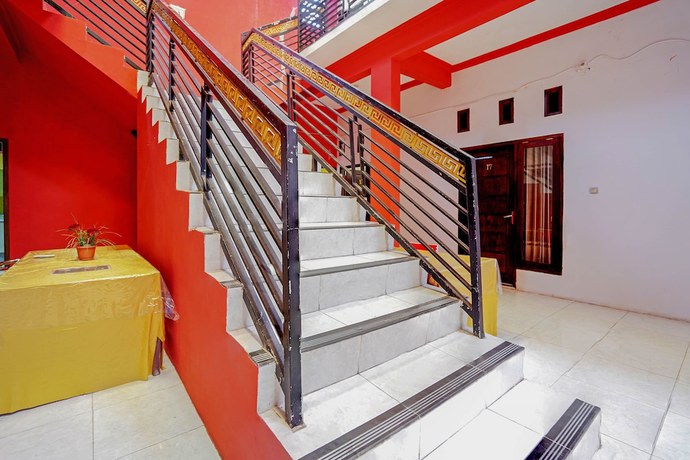 Imagen de los interiores del Hotel OYO 90829 Sahara Homestay Syariah. Foto 18