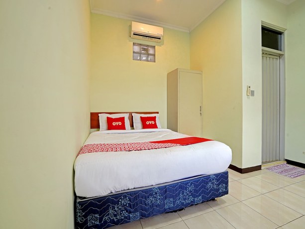 Imagen de la habitación del Hotel OYO 90836 Bartu Guesthouse. Foto 8