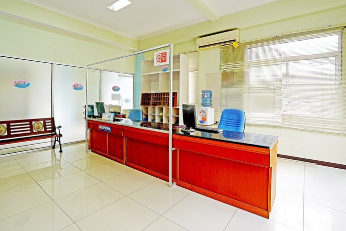Imagen de los interiores del Hotel OYO 90836 Bartu Guesthouse. Foto 15