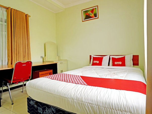 Imagen de la habitación del Hotel OYO 90836 Bartu Guesthouse. Foto 11