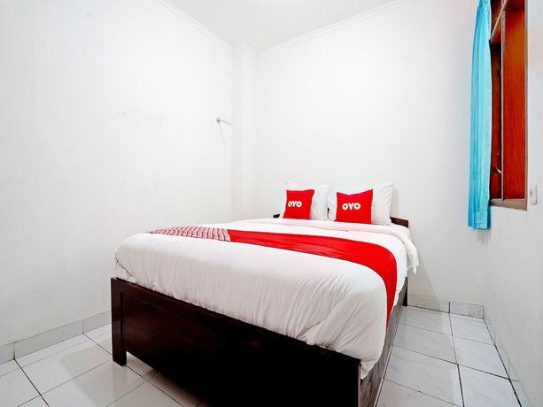Imagen de la habitación del Hotel OYO 90840 Teratai Residence. Foto 3