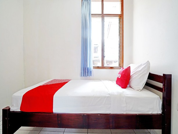 Imagen de la habitación del Hotel OYO 90840 Teratai Residence. Foto 6