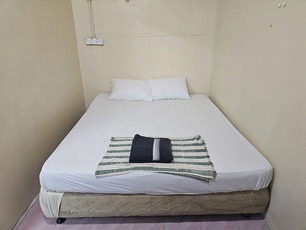 Imagen de la habitación del Hotel OYO 90867 Bintang Inns. Foto 3