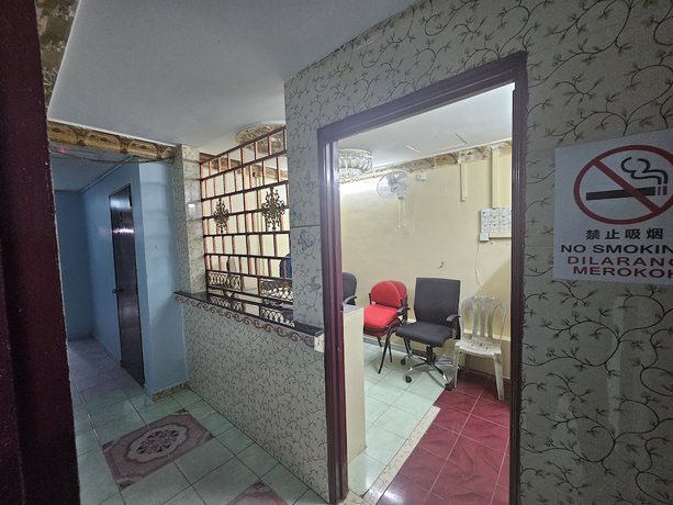 Imagen de los interiores del Hotel OYO 90867 Bintang Inns. Foto 16