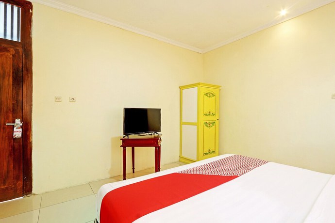 Imagen de la habitación del Hotel OYO 90878 Pakem Sari and Convetion. Foto 10