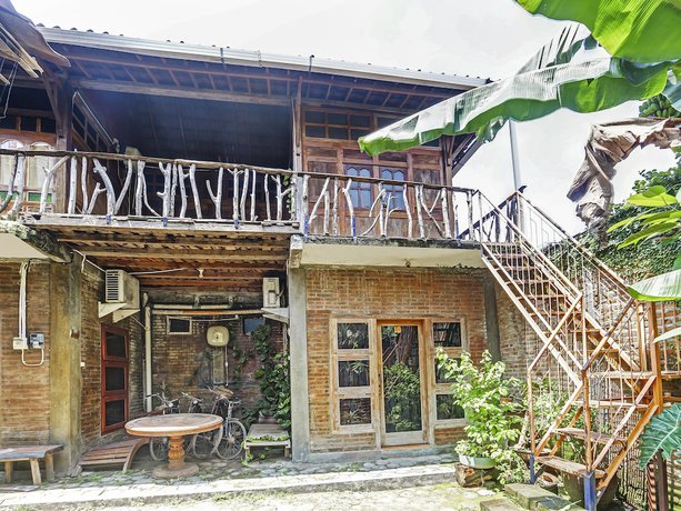 Imagen de los interiores del Hotel OYO 90903 Chez Laelik Homestay. Foto 17