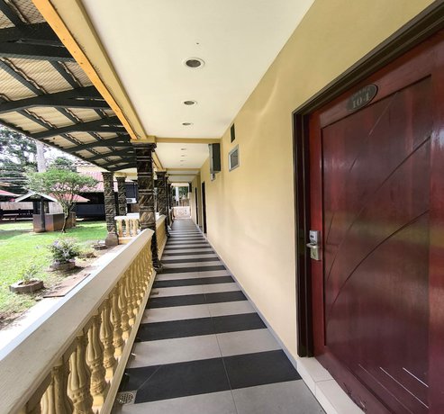 Imagen de los interiores del Hotel OYO 90906 Rumah Rehat Awana. Foto 19