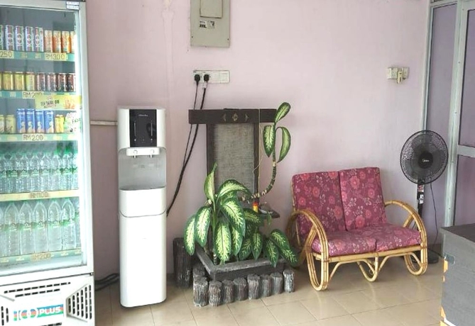 Imagen de los interiores del Hotel OYO 90937 Tanjak. Foto 16