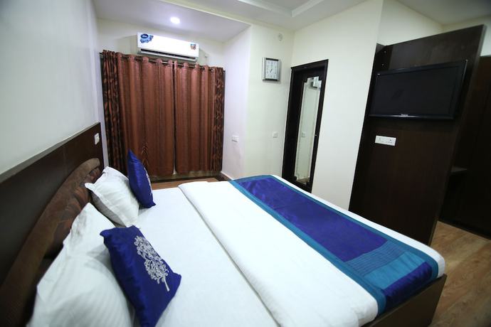 Imagen de la habitación del Hotel OYO 9095 Kanishka. Foto 4