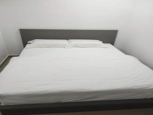 Imagen de la habitación del Hotel OYO 90953 Song 99. Foto 18