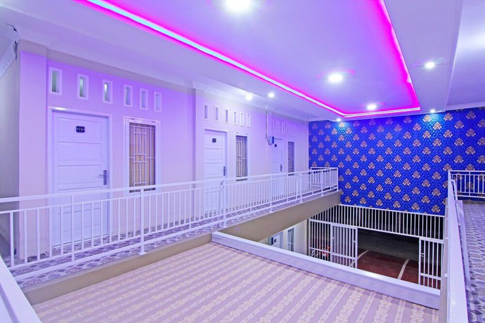 Imagen de los interiores del Hotel OYO 90978 Khalifi Guesthouse Syariah. Foto 15