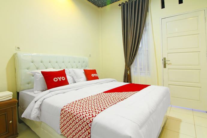 Imagen de la habitación del Hotel OYO 90978 Khalifi Guesthouse Syariah. Foto 6