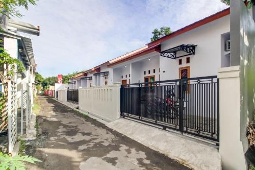 Imagen general del Hotel OYO 91243 Bina Syariah Guest House. Foto 2