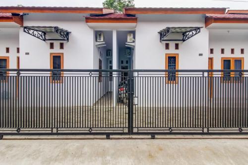 Imagen general del Hotel OYO 91243 Bina Syariah Guest House. Foto 3