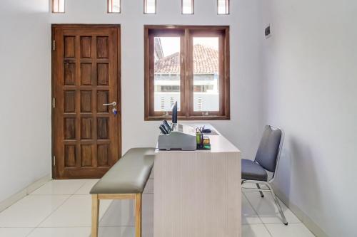 Imagen general del Hotel OYO 91243 Bina Syariah Guest House. Foto 4