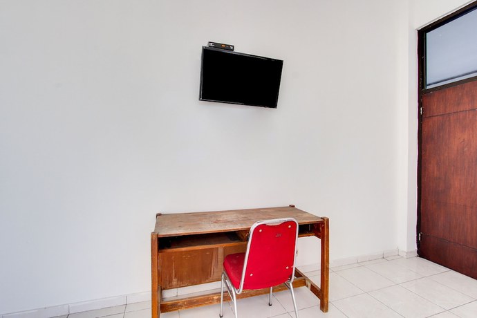 Imagen de la habitación del Hotel OYO 91473 Wisma Husada 1 Semarang. Foto 9
