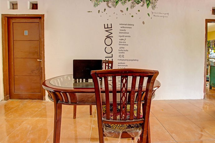 Imagen de los interiores del Hotel OYO 91506 Kedai Cinta Guest House. Foto 12