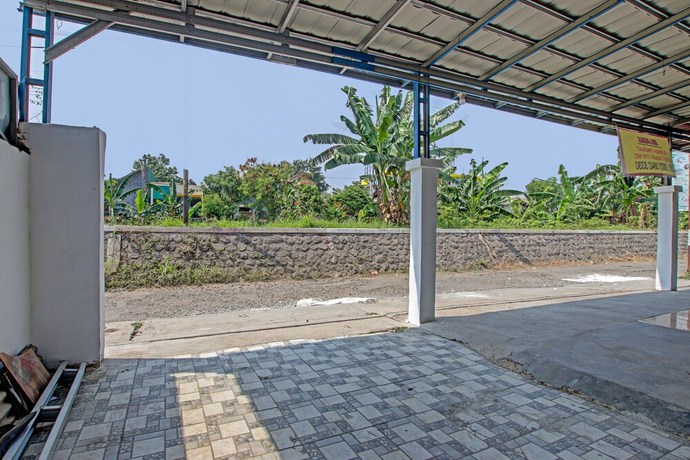 Imagen de los interiores del Hotel OYO 91506 Kedai Cinta Guest House. Foto 17