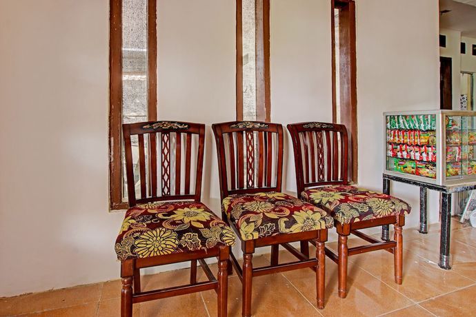Imagen de los interiores del Hotel OYO 91506 Kedai Cinta Guest House. Foto 19
