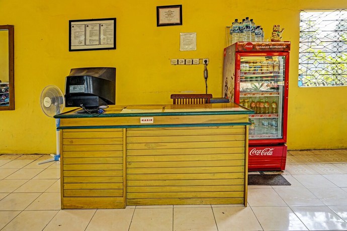 Imagen de los interiores del Hotel OYO 91573 Family Blitar. Foto 11