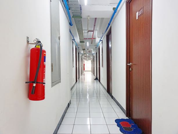 Imagen de los interiores del Hotel OYO 91593 San San Rooms Apartment Gunung Putri Square. Foto 15