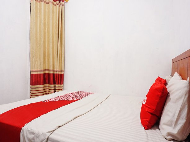 Imagen de la habitación del Hotel OYO 91654 Bintang Residence. Foto 13