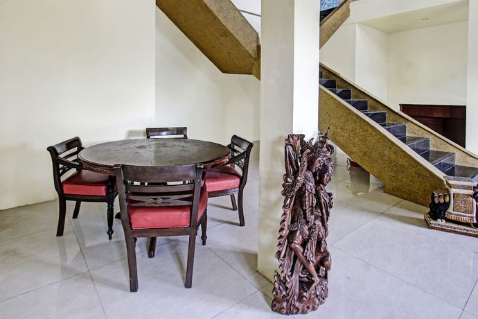 Imagen de los interiores del Hotel OYO 91739 Ayu Bypass Mansion. Foto 15