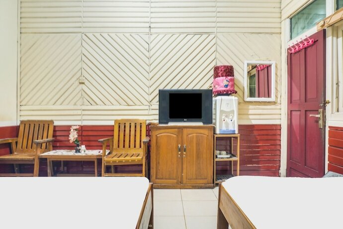 Imagen de la habitación del Hotel OYO 91833 Anggrek Daqu Syariah Kapuas. Foto 19