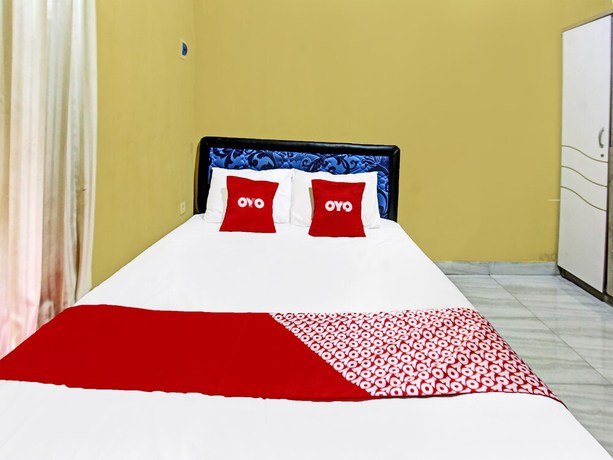 Imagen de la habitación del Hotel OYO 91845 V_ar House Near Pantai Tanjung Bias. Foto 2
