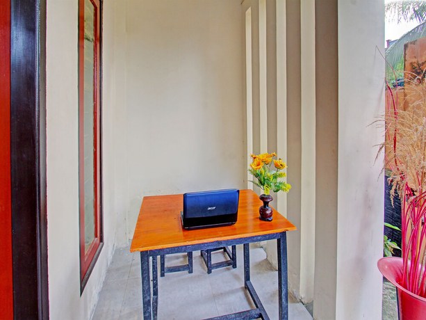 Imagen de los interiores del Hotel OYO 91845 V_ar House Near Pantai Tanjung Bias. Foto 15