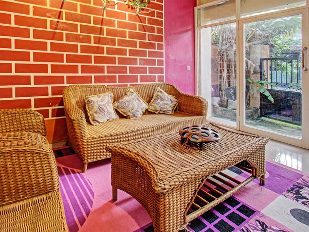 Imagen de los interiores del Hotel OYO 91845 V_ar House Near Pantai Tanjung Bias. Foto 16