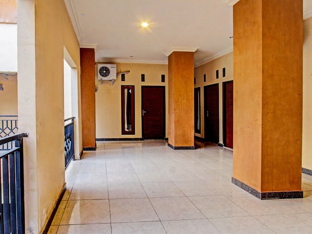 Imagen de los interiores del Hotel OYO 91845 V_ar House Near Pantai Tanjung Bias. Foto 17