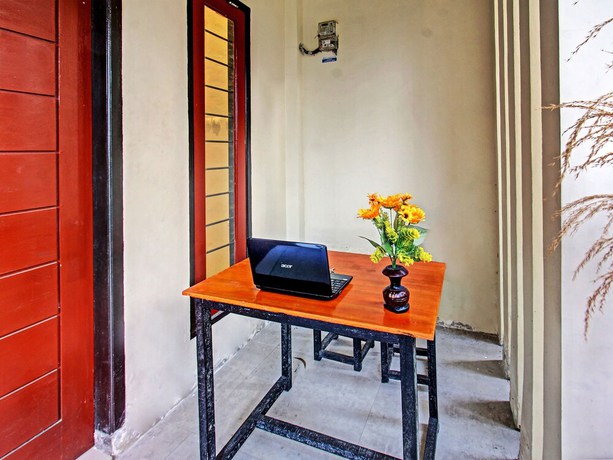 Imagen de los interiores del Hotel OYO 91845 V_ar House Near Pantai Tanjung Bias. Foto 18