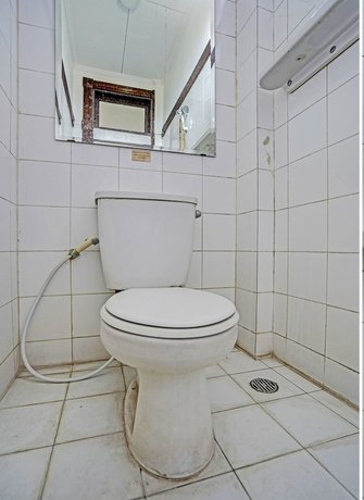 Imagen de la habitación del Hotel OYO 91846 Ms Rini Homestay Syariah. Foto 16