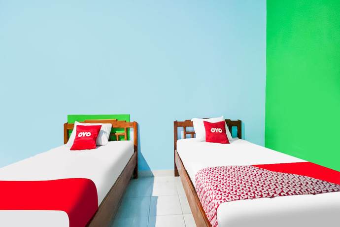 Imagen de la habitación del Hotel OYO 91861 Pemuda Kemuning Guest House. Foto 5
